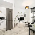 Malaga Suite Picasso With Swimming Pool And Parking In The Center!